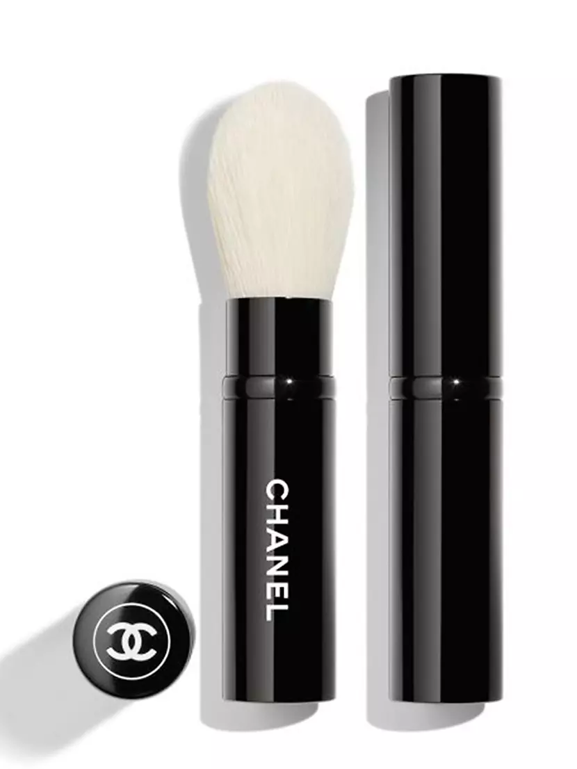 Chanel Les Pinceaux de Chanel Retractable Highlighter Brush N111