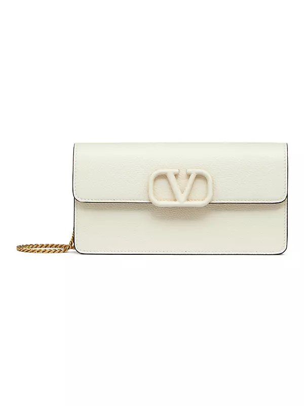 Vlogo Signature Leather Wallet on Chain